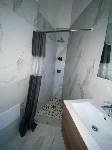Others 5, Carlant Apartment, Catania