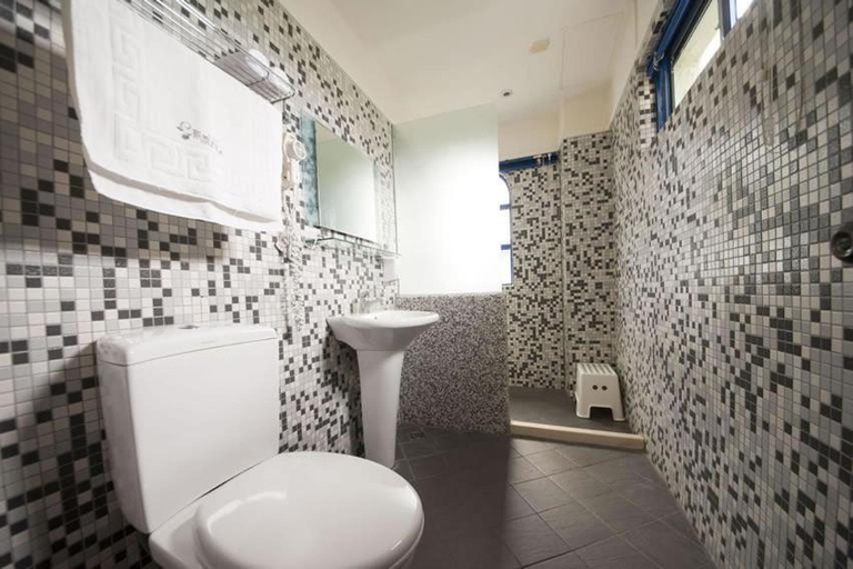 Bathroom, Sine Ya Hostel, Pingtung
