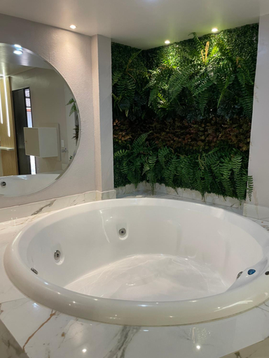 Others 5, Motel Fascinio (Only Adults), Cascavel