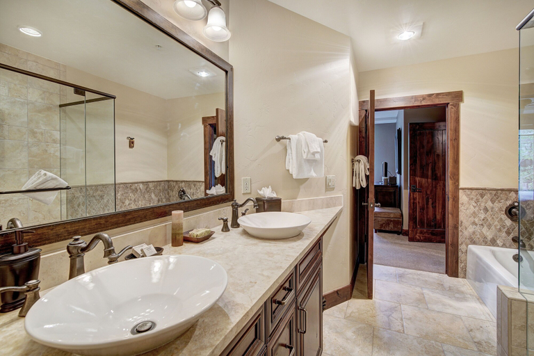 Bathroom 3, True Ski-in/ski-out Luxury Condo On Peak 7 1 Bedroom Condo by RedAwning, Summit