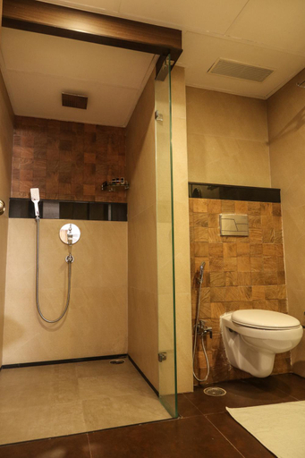 Bathroom 2, The Grand Asansol, Barddhaman