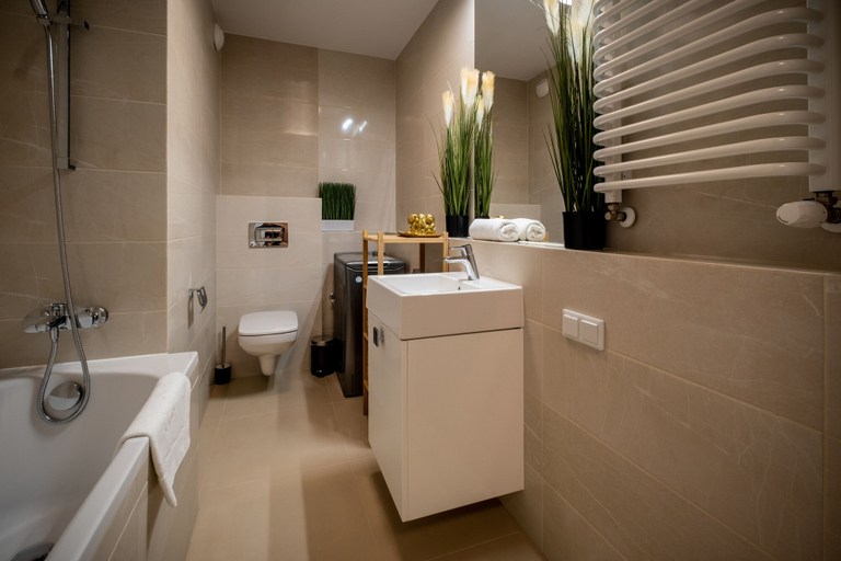 Bathroom 3, RentPlanet - Atal City Square, Środa Śląska
