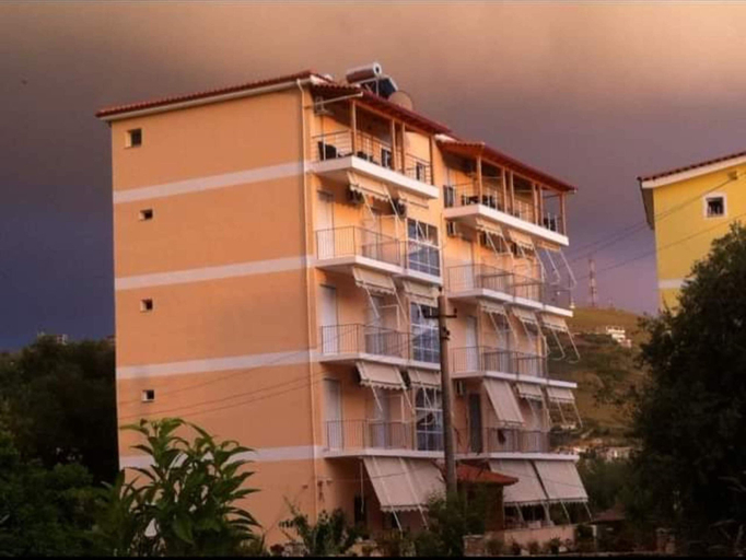 Exterior & Views 2, Stef & Stam, Vlorës