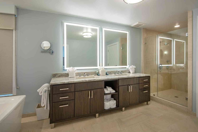Bathroom 5, Hawks Cay Resort, Monroe