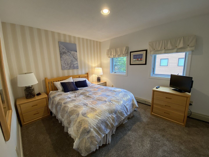 Bedroom 3, Pico Village Resort by RedAwning, Rutland