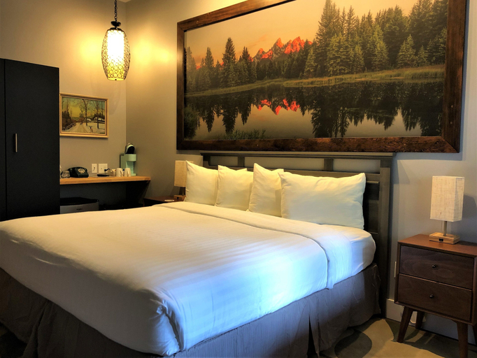 Bedroom 3, Blue Elk Inn, Chelan