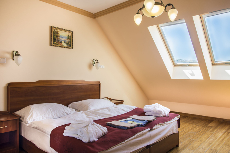Bedroom 3, Fried Castle Hotel and Restaurant, Tamás