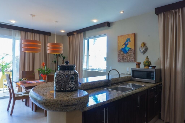 Private kitchen 2, Casa Soleada 2 Bedroom Condo by RedAwning, Cozumel