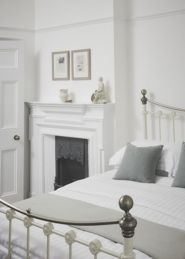 Bedroom 2, River Arts Club, Windsor and Maidenhead