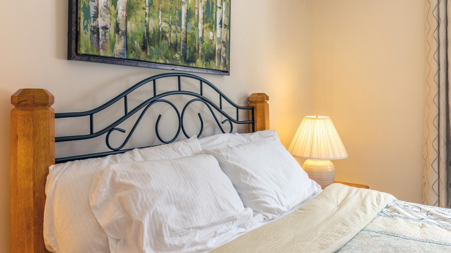 Bedroom 28