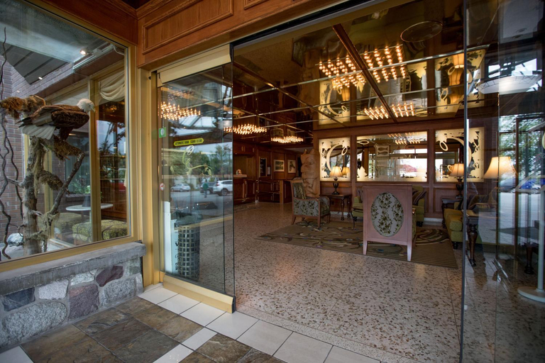 Exterior & Views 2, Crest Hotel, Skeena-Queen Charlotte
