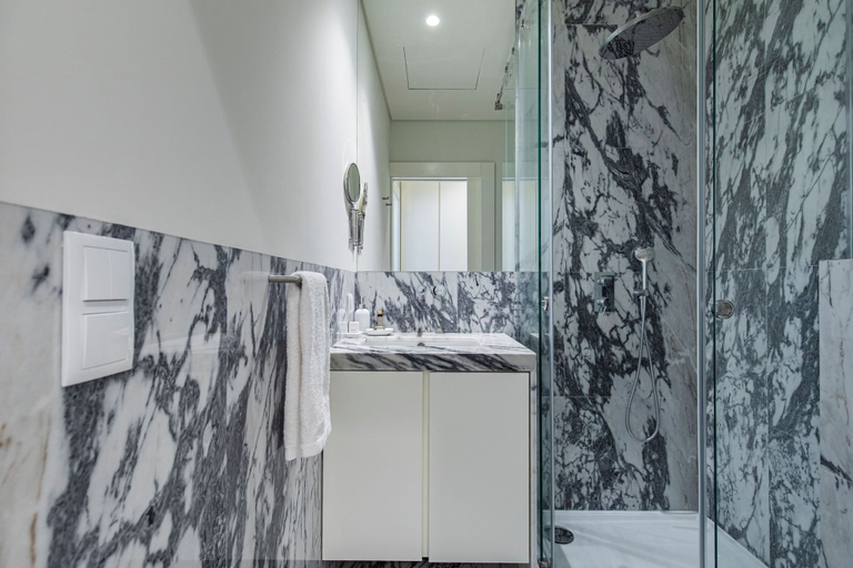Bathroom 3, Ando Living São Nicolau House, Lisbon