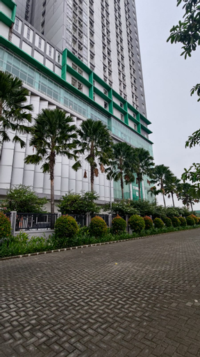Exterior 4