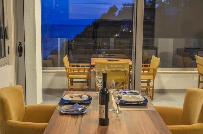 Food & Drinks 5, HOTEL MEDITERRANEO LIMAN free private beach for hotel guest