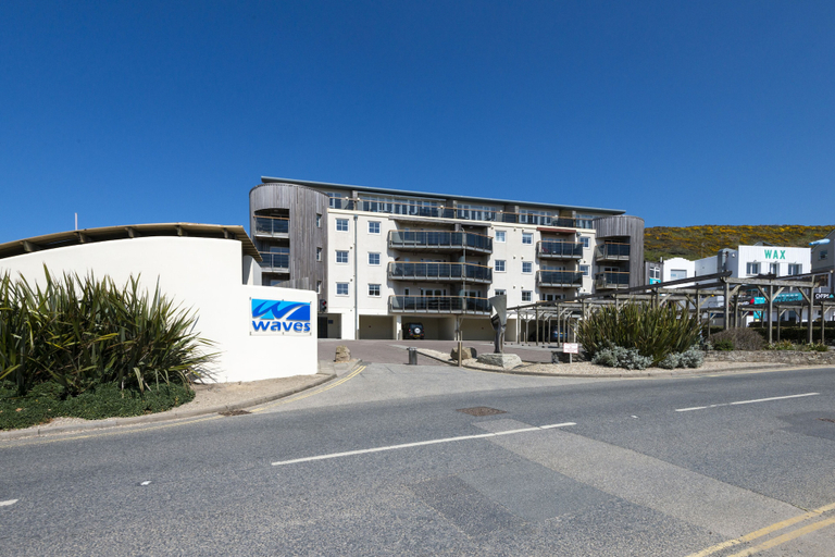 Exterior & Views, Waves Apartments, Cornwall