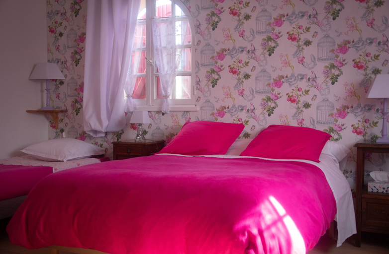 Bedroom 4, La Noisetière, Loir-et-Cher