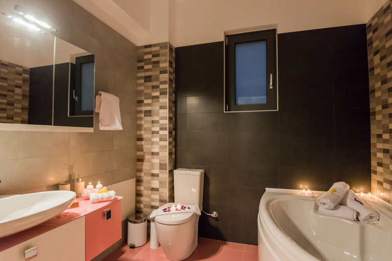 Bathroom, Villa Kalli, Crete