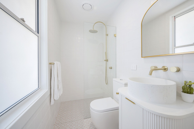 Bathroom 4, The Med Motel, Kempsey