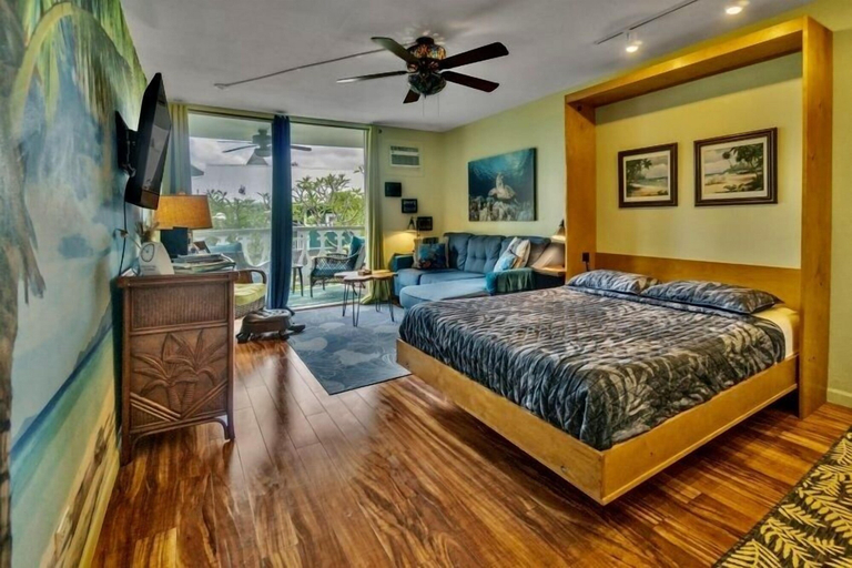 Bedroom 2, Garden View Studio - Kona Islander Inn Condos Condo by RedAwning, Hawaii