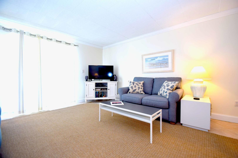 Living area 5, Ocean Hideaway 207 2 Bedroom Condo by RedAwning, Worcester