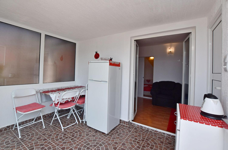 Others 4, Apartments Siljak
