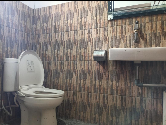 Bedroom 4, ADK Papandayan Homestay&Tour, Garut