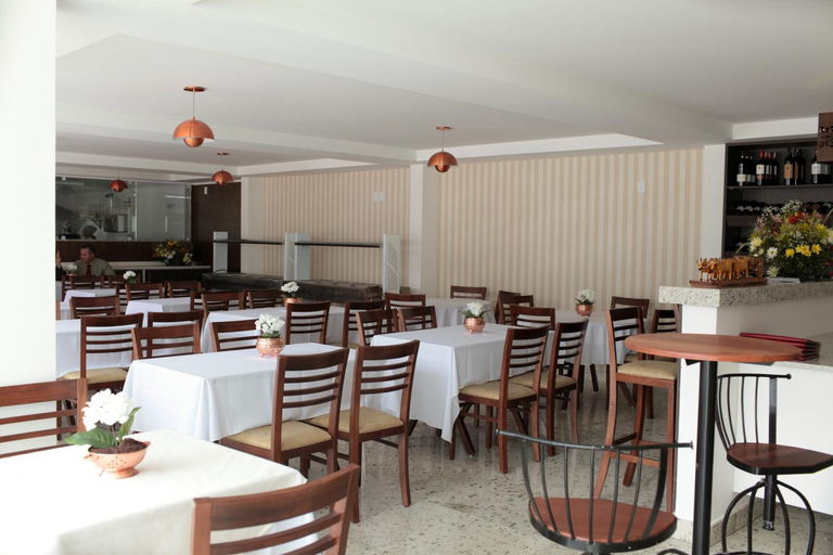 Food & Drinks 4, Dourada Parque Hotel, Pedra dourada