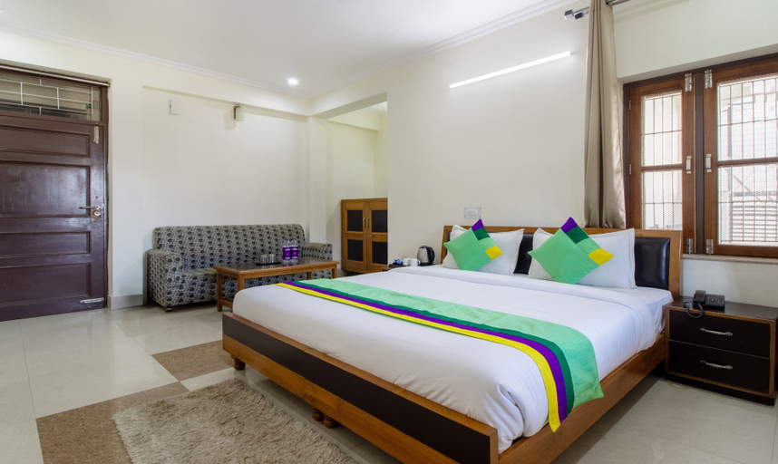 Bedroom 2, Treebo Stotrak S N Residency, Mussoorie, Dehradun