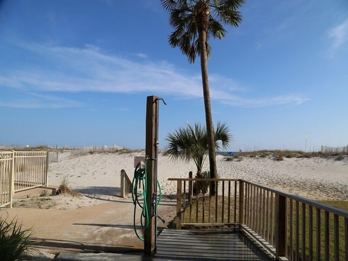 Beach 5, Southern Sands 306 2 Bedroom Condo by RedAwning, Baldwin