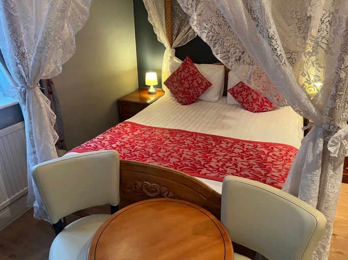 Others 5, Sorrento Hotel, Cambridgeshire