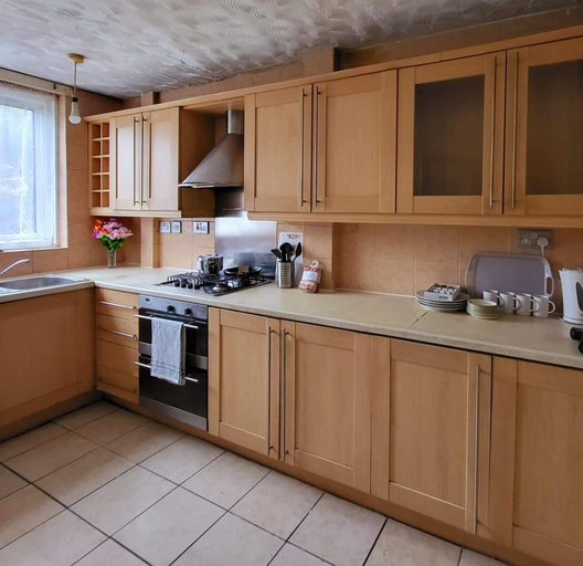 Others 5, Room in House - Downtown Delight - Triple Room With Garden View, Birmingham