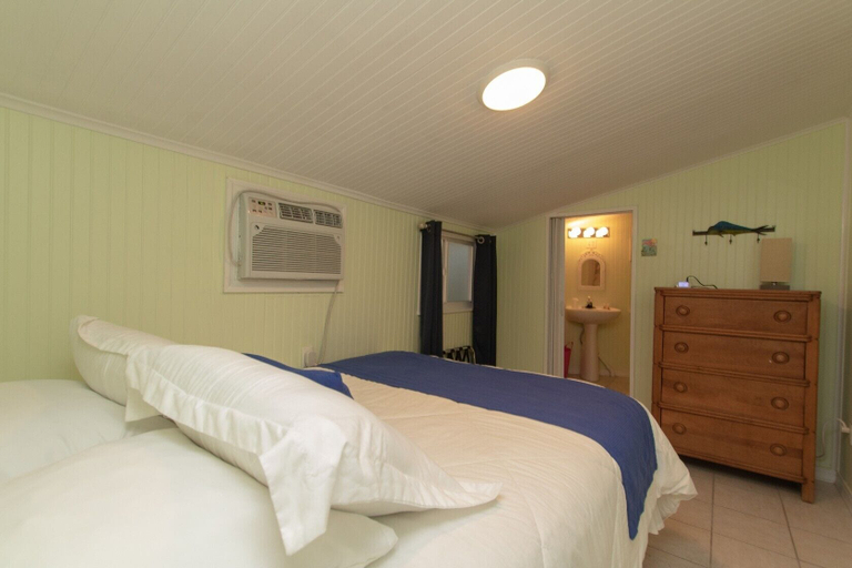 Bedroom 3, Sunset Cove Beach Resort, Monroe