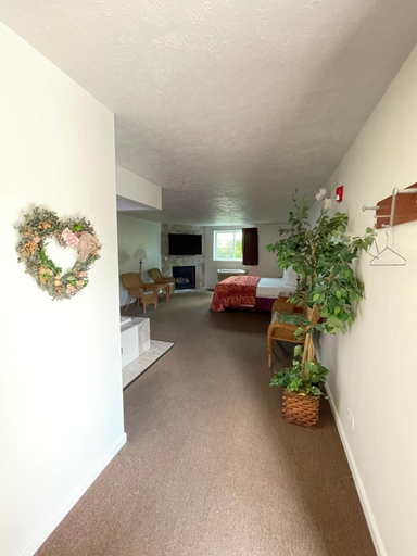 Others 5, VIBE INN - WHIRLPOOL SUITES, Cook