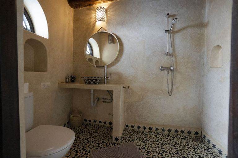 Bathroom 3, Dar Nor Riad, Essaouira