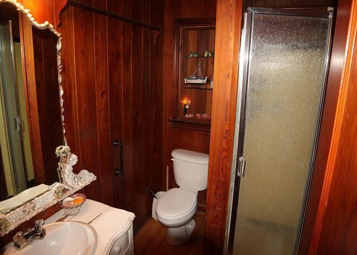 Bathroom 3, Ocean front Vacation Home with a large screened-in Patio by RedAwning, Saint Johns