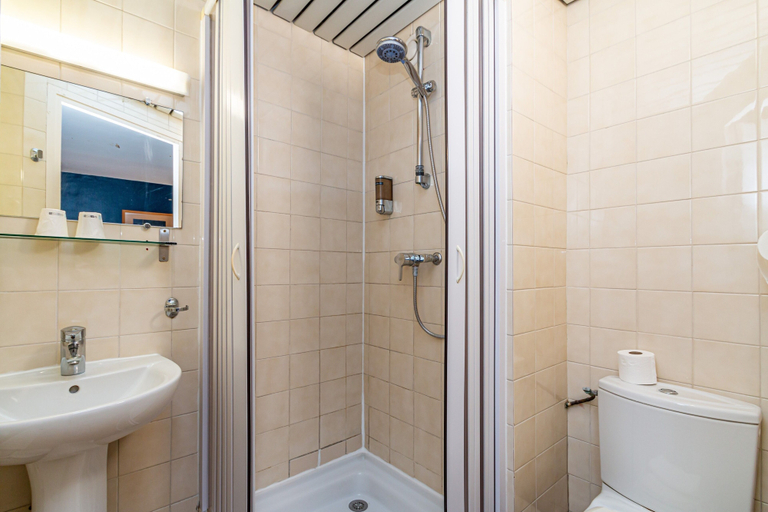 Bathroom 3, Hotel Denfert Montparnasse, Paris