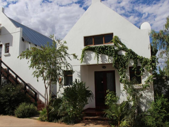 Others 4, Geluksdam Guest House, John Taolo Gaetsewe