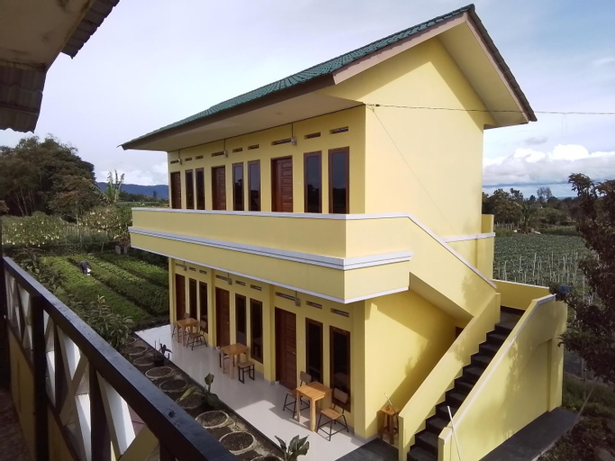 Berastagi Mountain View Homestay & Pizzeria, Karo