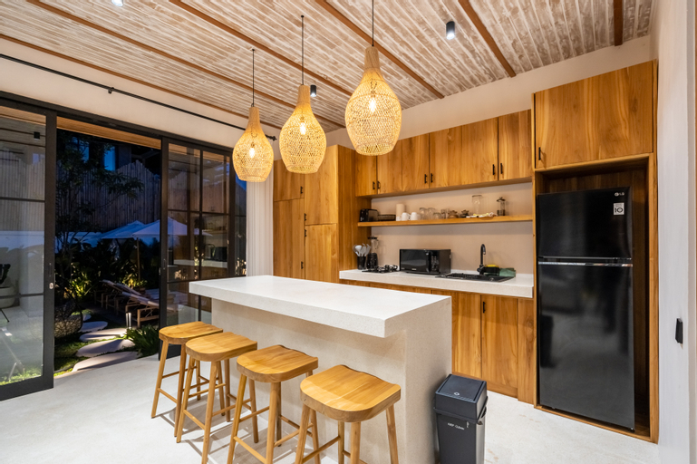 Dining Room 30