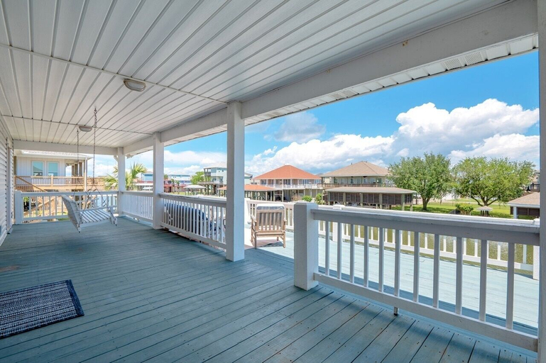 Property grounds 4, Bolivar Slam 3 Bedroom Home by RedAwning, Galveston