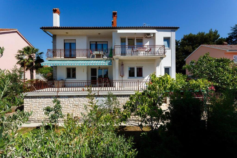 Others 3, Apartmani Braut, Krk