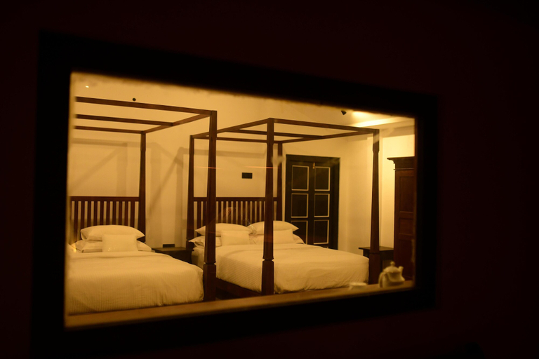 Room 5, Oceanfront Luxury Private Villa in Ambalangoda, Ambalangoda