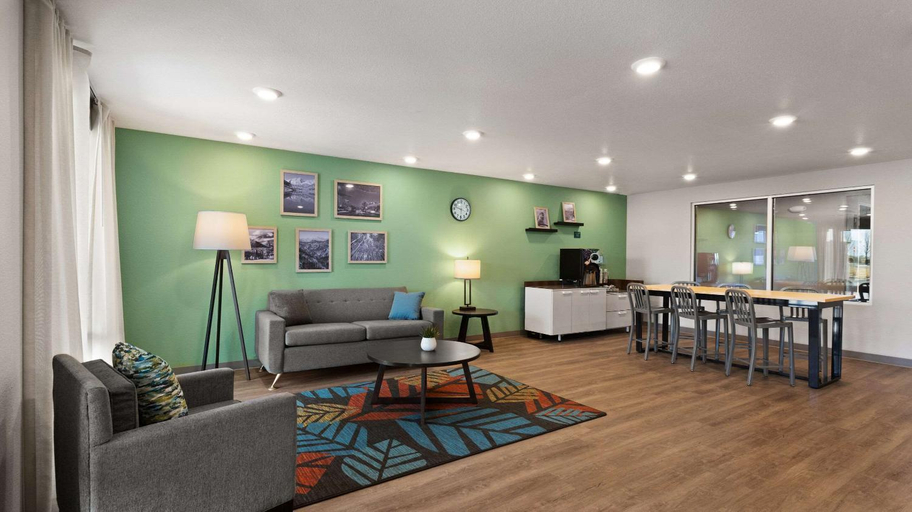 Public Area 2, WoodSpring Suites Greeley, Weld