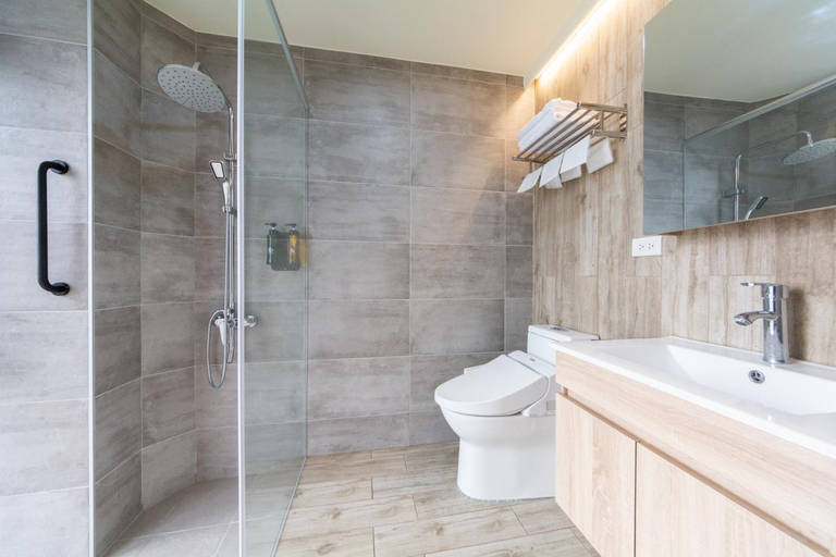 Bathroom 4, Qian Hao Homestay, Hualien