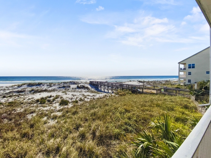 Beach 3, Commodores Retreat - 101 1 Bedroom Condo by RedAwning, Walton