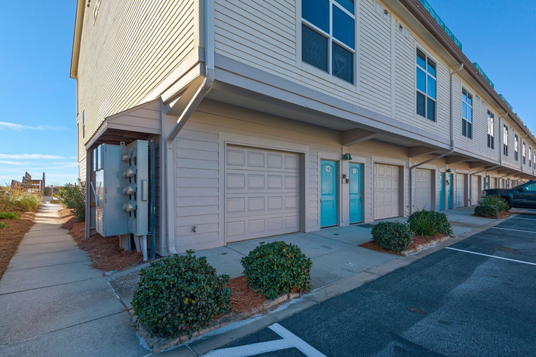 Exterior & Views 2, Sea Shell 3 Bedroom Townhouse by RedAwning, Escambia