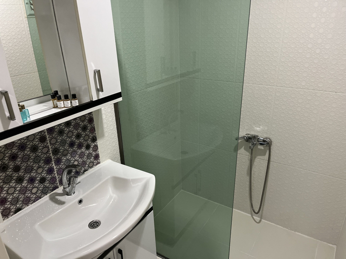 Bathroom 4, Gardenya Lara Suit Hotel, Antalya