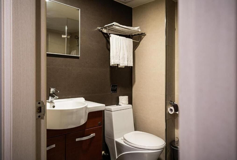 Bathroom 3, Global Traveler Hotel Kaohsiung, Kaohsiung