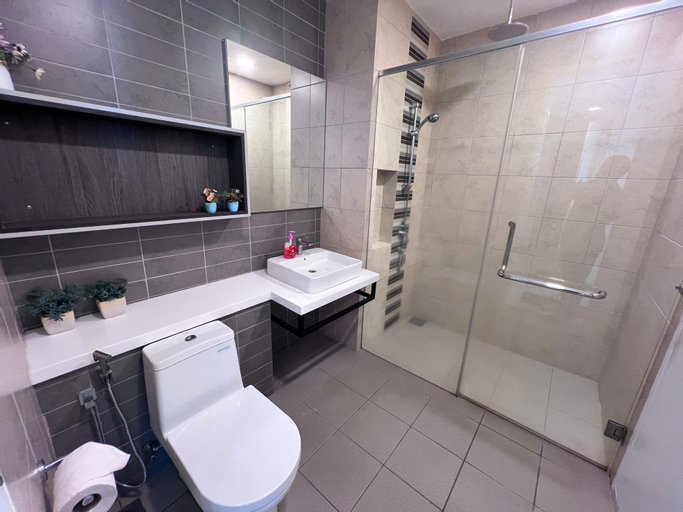 Bathroom 8