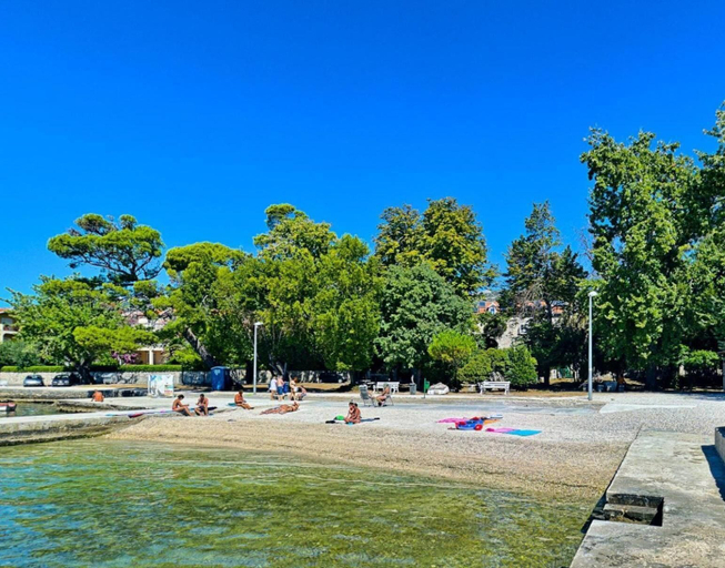 Others 5, Villa Šoulavy, Kaštela